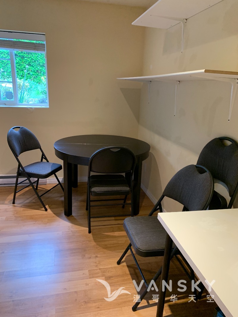 260118100700_Downstair kitchen 3.jpg